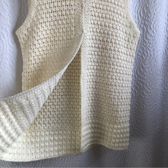 Handmade White Cream Crocheted Textured Sleevless Sweater Shawl Cardigan - Picture 4 of 15